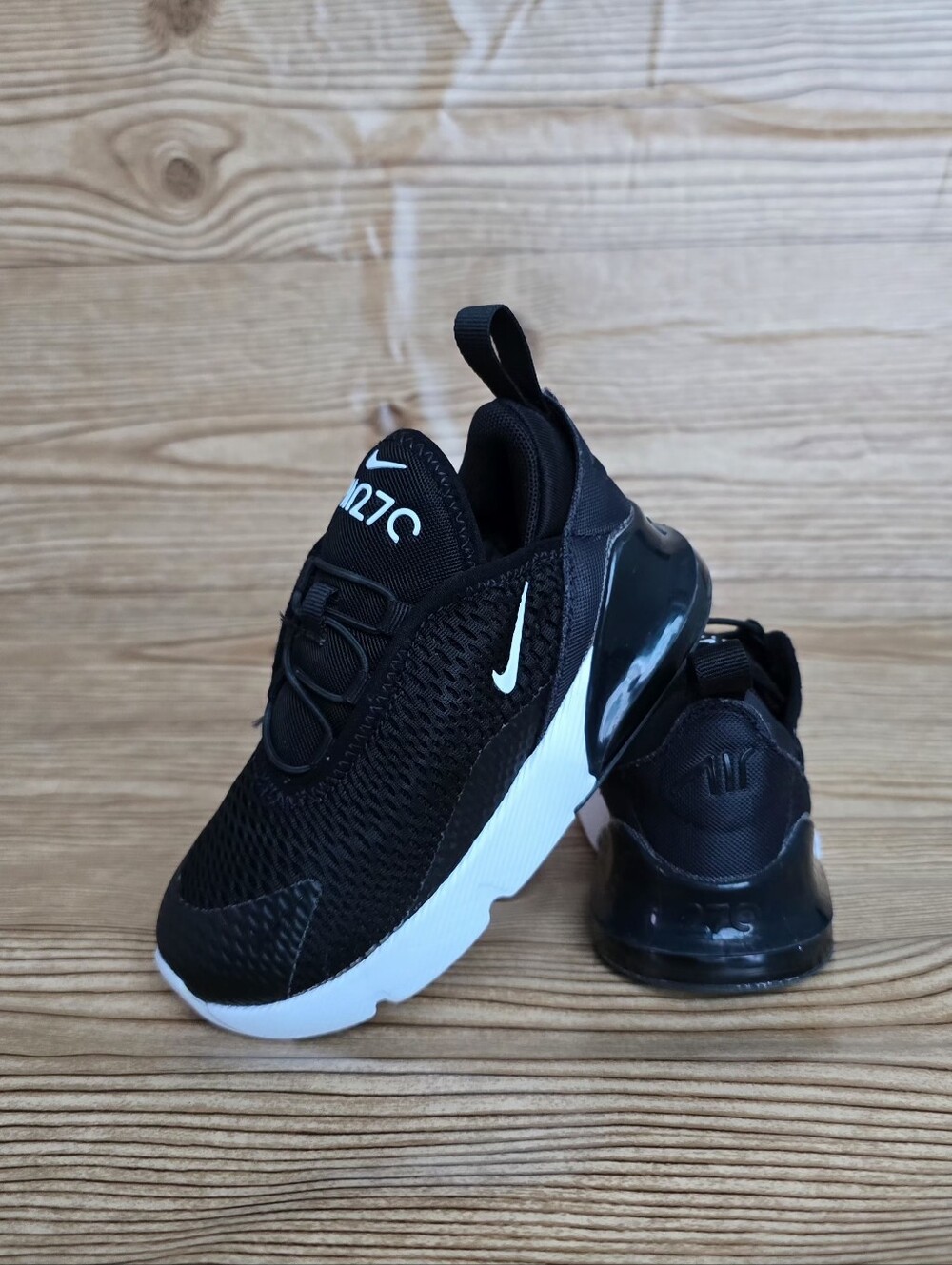 Nike Air Max 270